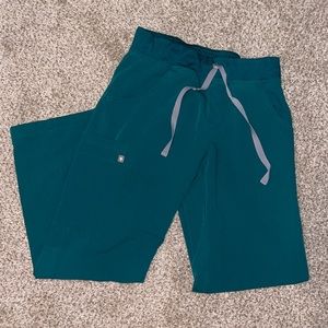 FIGS SMALL HUNTER GREEN LIMITED EDITION